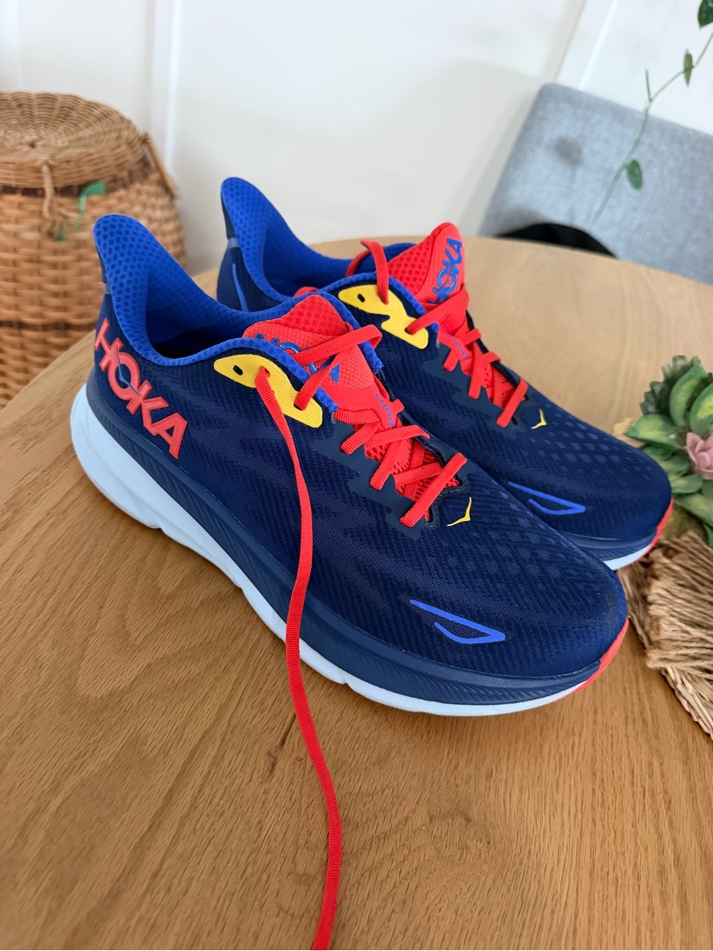 Mens Hoka Clifton 9 Running Shoes 1132210 BBDGB Bellwether Blue 10.5 2E Wide